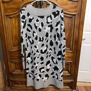 Scoop sweater dress size M